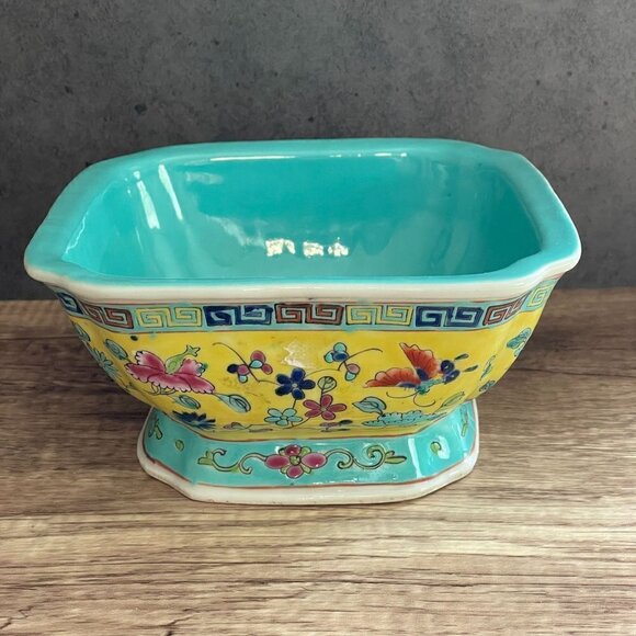 Early 20th Century Quig Dynasty China Octagonal Ceramic Bowl Hand Painted Floral - Picture 3 of 9